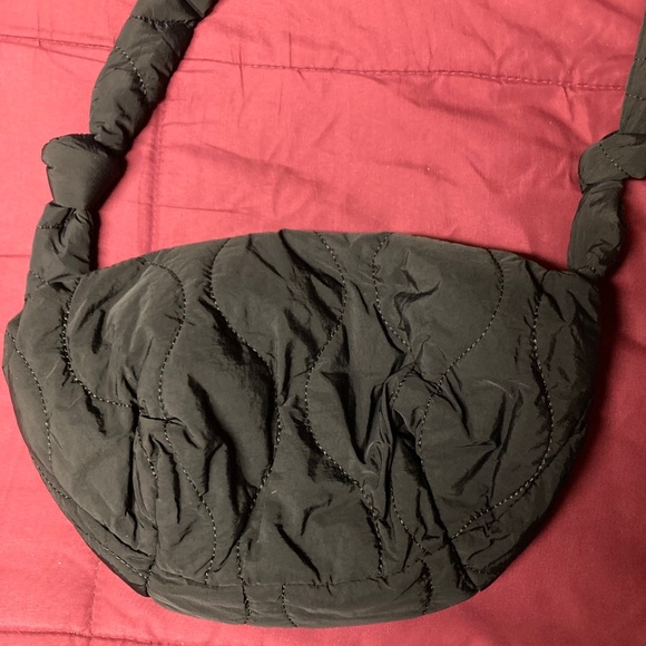 NWOT Puffy Shoulder Bag - Picture 3 of 8